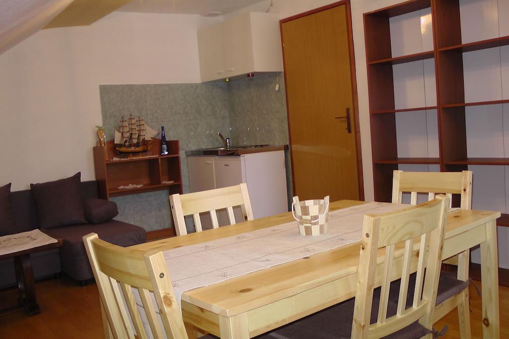 Apartment And Rooms Aracic Korenica Room photo