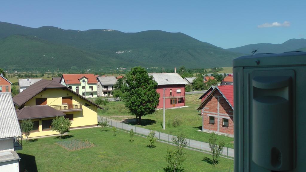 Apartment And Rooms Aracic Korenica Exterior photo